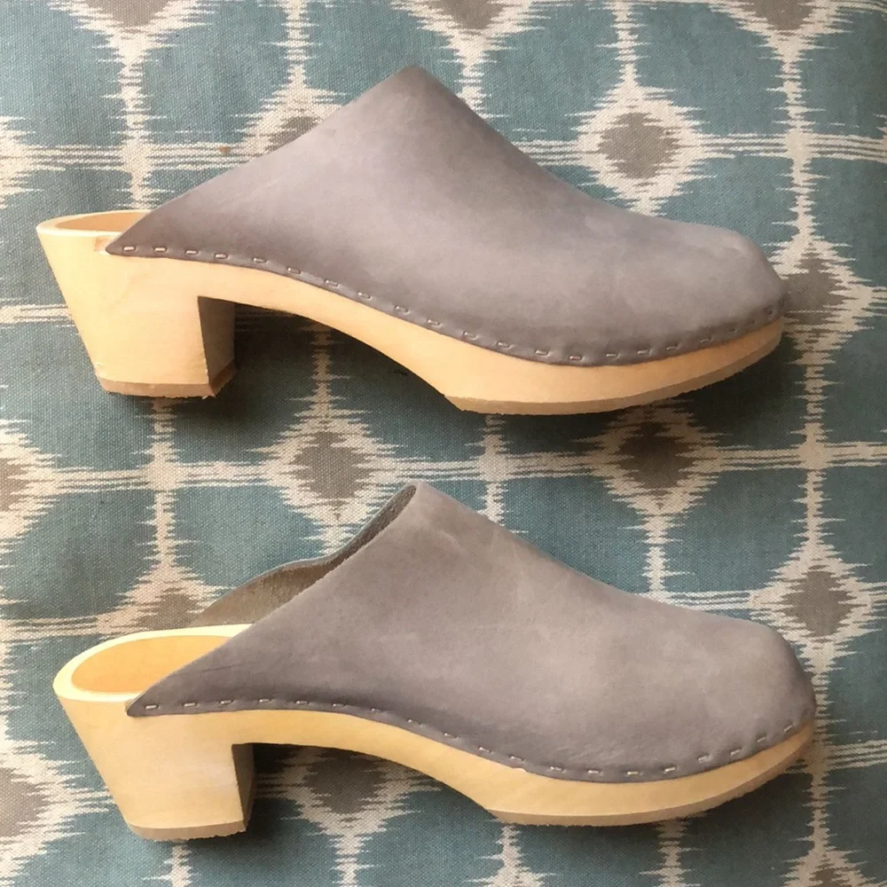 NWOT Bryr mid-heel Clementine in Pacific Gray, size 39 - Picture 3 of 5